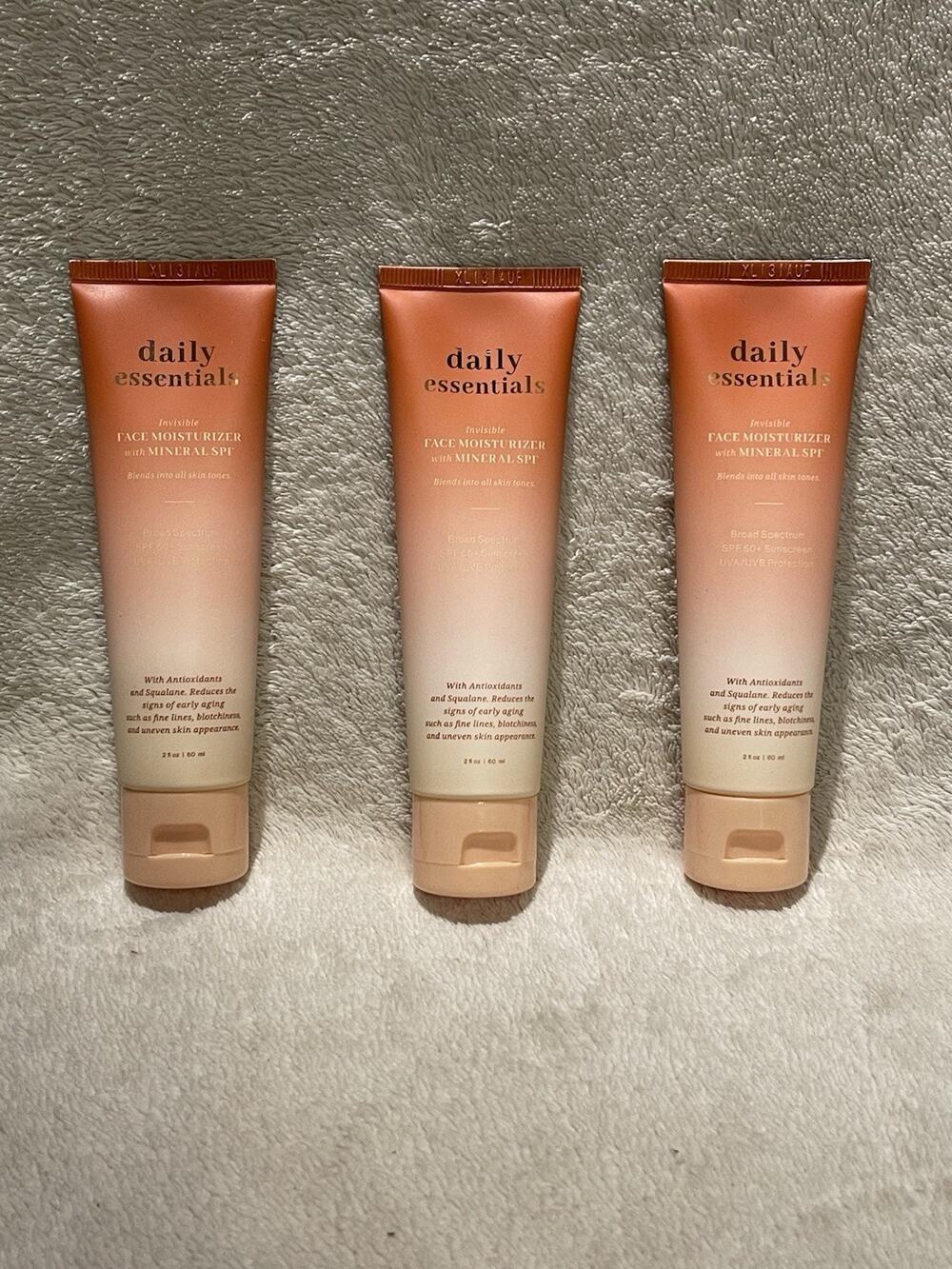 3x Daily Essentials Invisible Face Moisturizer Mineral SPF 50+ Squalane 2oz